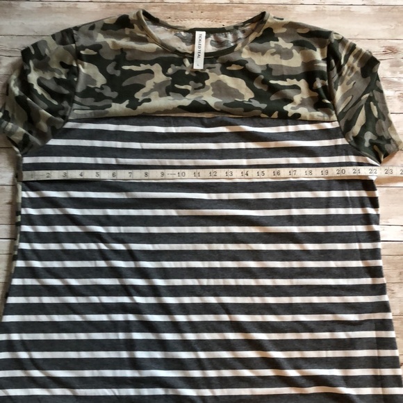 “Tickled Teal” brand mixed-pattern (camo/stripe) top with tie, size L - Picture 4 of 8